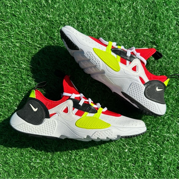 Nike Kids Red and White Athletic Shoes - Picture 11 of 12